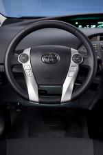 Toyota Prius Plug-In Hybrid 2012 года
